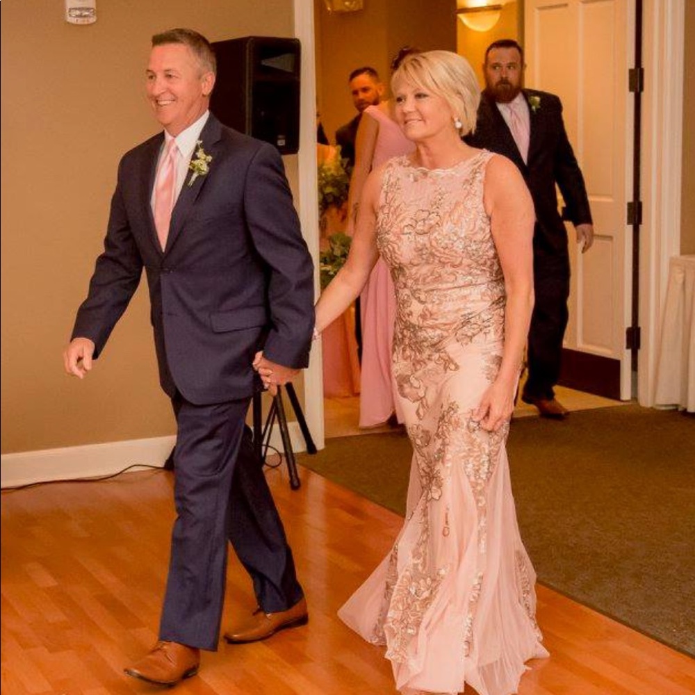 Mother of the bride evening gown/dress - Picture 2 of 2